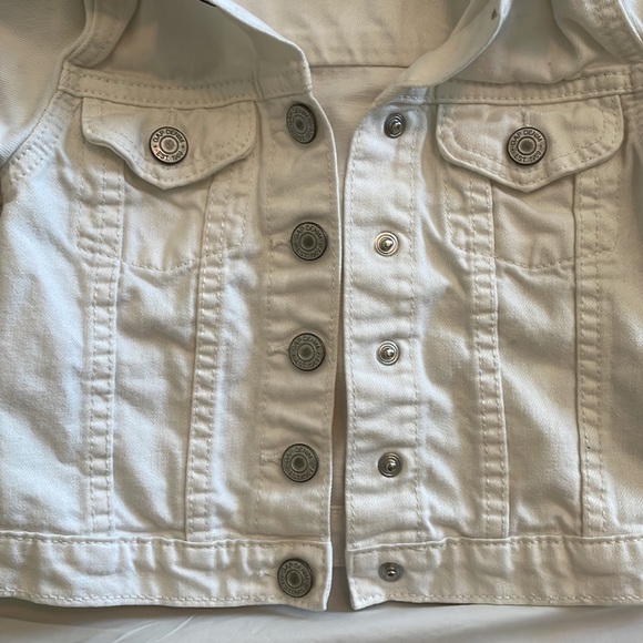 Lot of 2 size 4T denim jackets - GAP & Carters - Picture 7 of 10